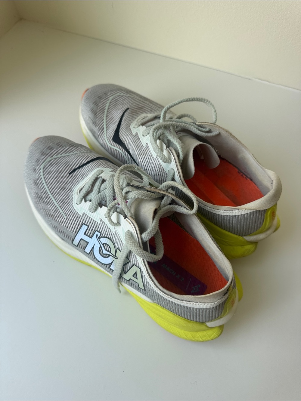 Hoka Mach 2